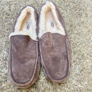 UGG Australia 5775 Mens Ascot Moccasin Slippers Slip On Driving Shoes.